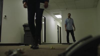 You sure this is the same office? - Shooter