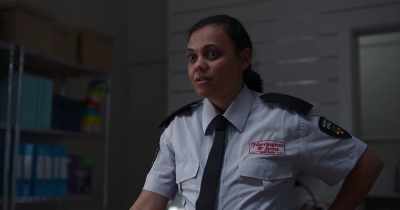 You sure, mate?
Could be a long night. - Christmas Ransom