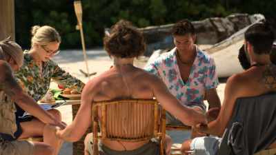 You talk to guys
and you spill your heart - FBoy Island