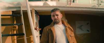 - You tell that scrob
he'll get his old job back - Three Day Millionaire