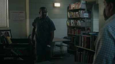 - You the prison librarian?
- Yeah, that's right. - The Rookie: Feds