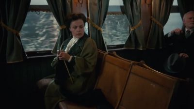 - You there! Give it back. - Murdoch Mysteries