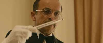 You think anyone can be an actress? - Hotel Mumbai