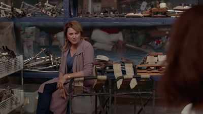 You think I loosened the screws,
like you did? - My Life Is Murder