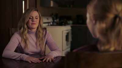 - You think I sound crazy.
- A little. - The InBetween