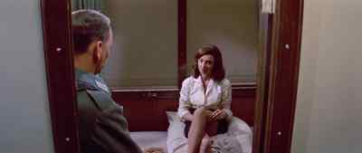 You think my legs are too thin? - Von Ryan's Express