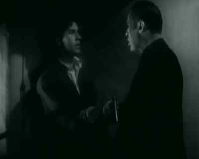 You think that's a toy? - Algiers