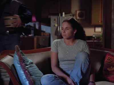 - You think that's funny?
- Yeah. It's F Troop. - Lois & Clark: The New Adventures of Superman