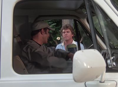 - You through already?
- How long does it take to kill some ants? - Magnum, P.I.