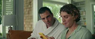 - "You too."
- Wait, he already wrote back to you? - Down Low