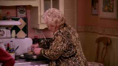 - You tried to bribe me. - Everybody Loves Raymond