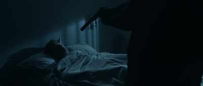 - You tried to kill me.
- No, Commander, I didn't kill anyone. - The Terminal List