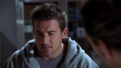 You trust your
wife that much? - House