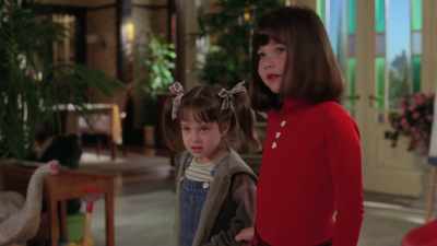 You two look like
you've seen a ghost. - Charmed