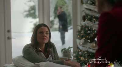 You two need a romantic night
together, you need to go. - A Godwink Christmas