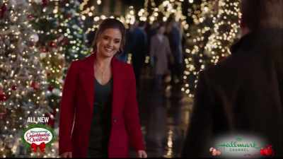 You uh, cleaned up
pretty nice yourself. - Christmas at Dollywood