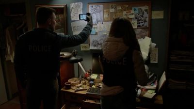 You understand any of this? - Chicago P.D.