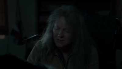 You wake me up to take you out, huh?
It's unfair. - Spoor