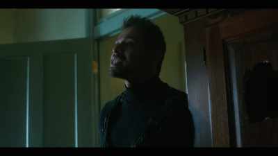 - You walked out.
- And thank Christ that I did, - The Umbrella Academy