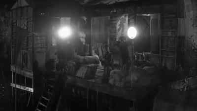 You wanna blind me?
Kill that light! - China Gate