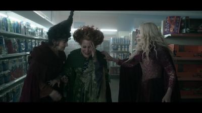 You wanna hit me No Winnie Winnie Winnie - Hocus Pocus 2