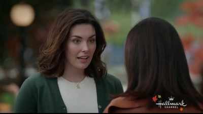 - You wanna interview me?
- Yeah. - Falling for You
