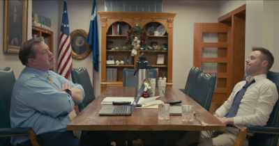 You wanna know what I
would do if I were mayor? - Christmas at Xander Point