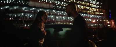 You want to be professional
and let me do this, all right? - The Informer