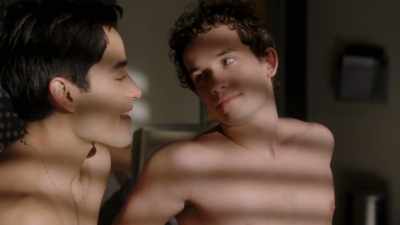 ♪ You want me to be yours ♪ - Pretty Little Liars: The Perfectionists