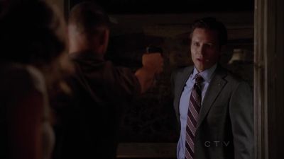 You want to put that thing away? - Castle