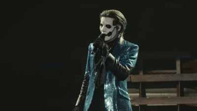 You want to see me
declassify my jacket, - Ghost: Rite Here Rite Now