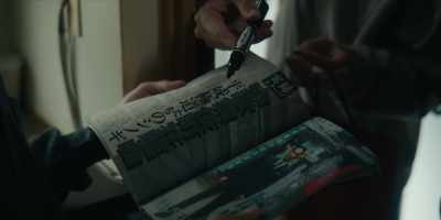- You want sign?
- Please. - Tokyo Vice