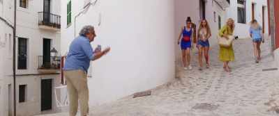 - You want some champagne?
- Sure, why not? Yeah. - Ibiza