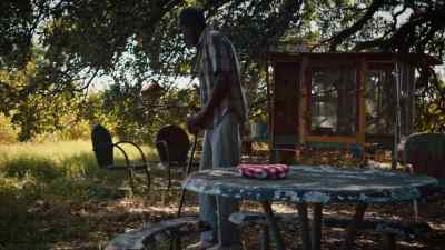 You want to take a bird with you? - The Leftovers