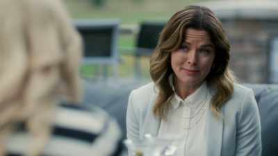 - You want
the scandal dirt, right? - Deadly Wives Club