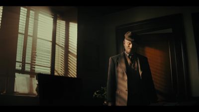 - You wanted to see me, boss?
- THOMAS: Give me a moment. - Perry Mason