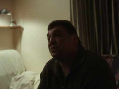 You watch me because
you want to know what it is. - Un amor