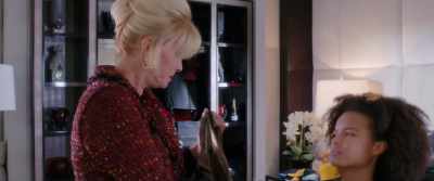 You wearing Stella McCartney
tonight, Eds? - Absolutely Fabulous: The Movie