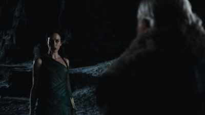 - You went to our consul. You started...
- I had no choice. - His Dark Materials