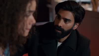 You went to the funeral? - Ginny & Georgia