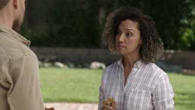 -You what?
-[Sarah] I wanna make - The Beach House Murders