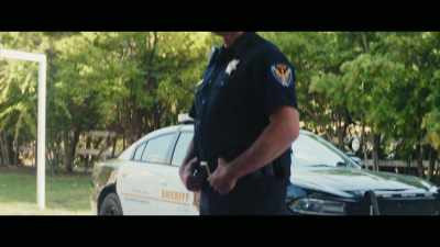 You work at the Sheriff's
Department, right? - Don't Tell Mom the Babysitter's Dead