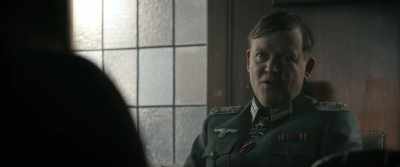 You work for our respected Mayor Oostveen,
don't you? - The Forgotten Battle
