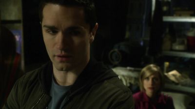 You wouldn't be able to say goodbye
to anyone. Not even Clark. - Smallville