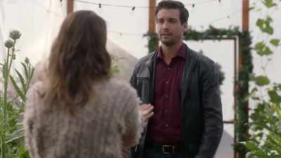 You write a mediocre review
at her bakery, - Christmas on the Menu