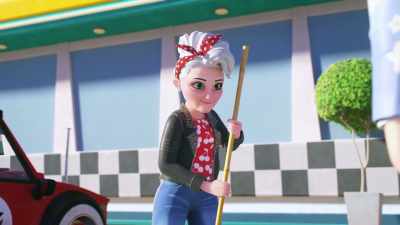 You'd be perfect for
a new television series I'm-- - LEGO Friends: Girls on a Mission