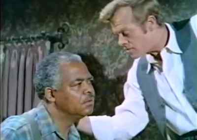 You'd better come up.
Sarah's asking for Newt. - The Learning Tree