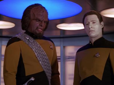 You'd expect the bridge layout
of this era - Star Trek: The Next Generation