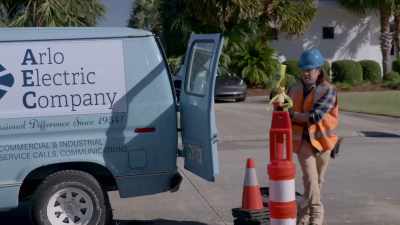 You'd think a nerdy tech guy would
have better taste than a McMansion. - Leverage: Redemption