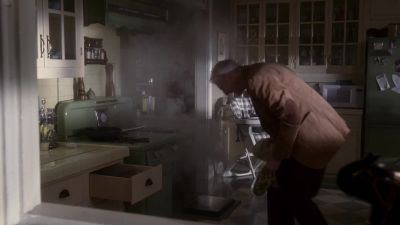 YOU'D THINK SOMEONE
IN THIS FAMILY - Six Feet Under